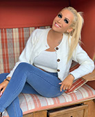 Große Brüste und dicke Titten